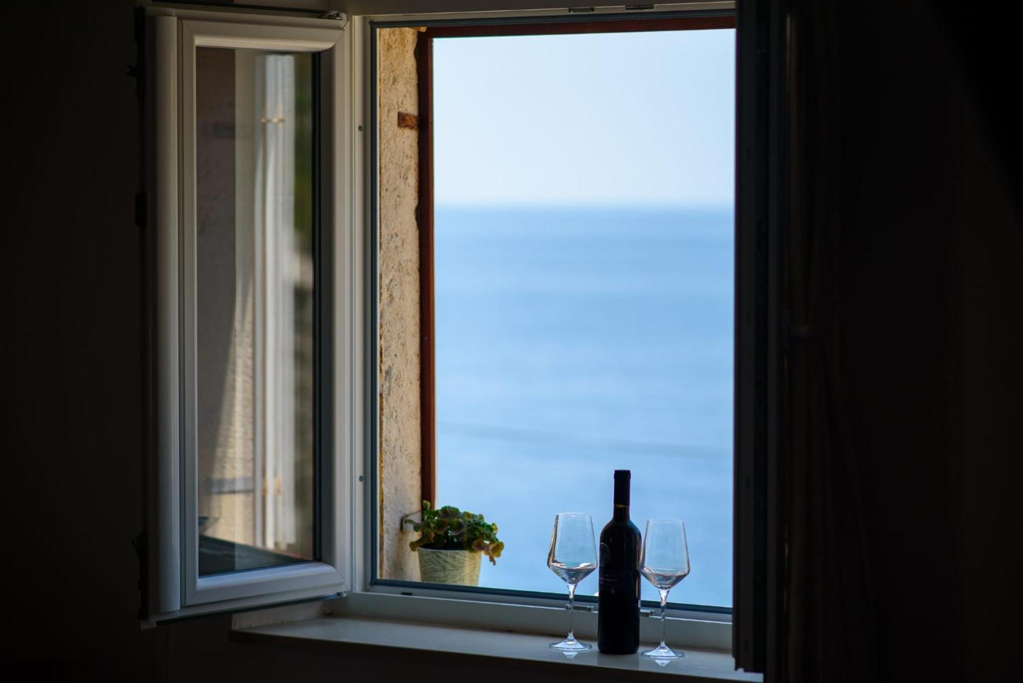 Heaven - Ocean And Old Town View *